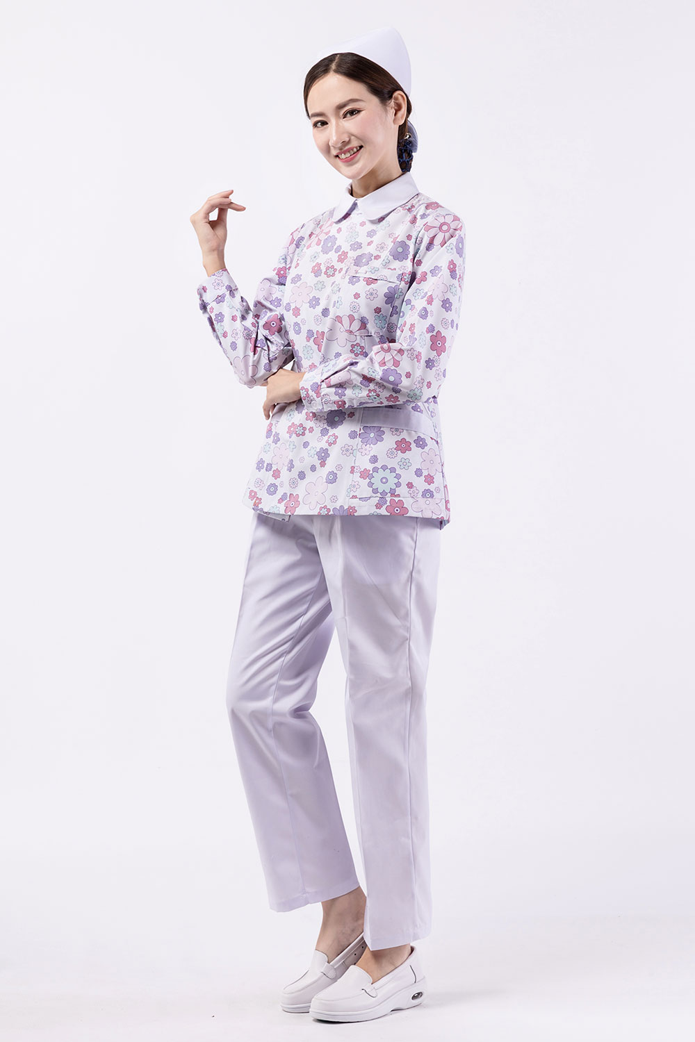 護士服裝生產(chǎn)廠家為您解答：高品質(zhì)來源于好的面料!